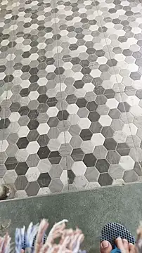 Snapshot of xyz_2giT chatting on March 18, 10:51 am xyz 2giT online show from March 18, 10:51 am