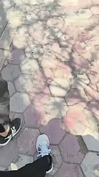 Snapshot of xyz_2giT chatting on March 24, 8:41 am xyz 2giT online show from March 24, 8:41 am