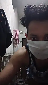 Snapshot of xyz_2giT chatting on April 1, 1:52 pm xyz 2giT online show from April 1, 1:52 pm