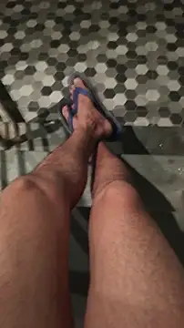 Snapshot of xyz_2giT chatting on April 3, 6:17 pm xyz 2giT online show from April 3, 6:17 pm