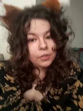 Snapshot of Oksa_FoxFire chatting on March 27, 1:44 pm Oksa FoxFire online show from March 27, 1:44 pm