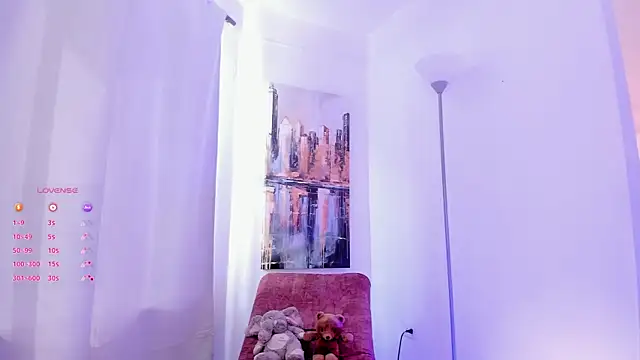 Snapshot of Sallyrosee_ chatting on April 18, 7:18 pm Sallyrosee online show from April 18, 7:18 pm