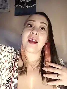 Snapshot of lua-bfly chatting on April 1, 8:39 pm lua-bfly online show from April 1, 8:39 pm