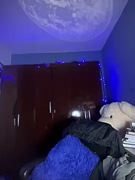 Snapshot of Tatii1 chatting on March 27, 1:11 am Tatii1 online show from March 27, 1:11 am