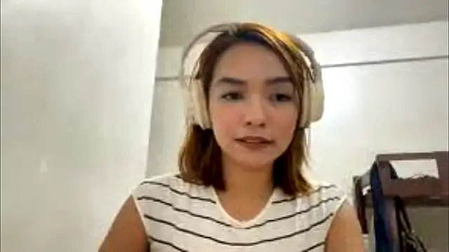 Snapshot of NoreenPierotti chatting on March 18, 12:41 pm NoreenPierotti online show from March 18, 12:41 pm