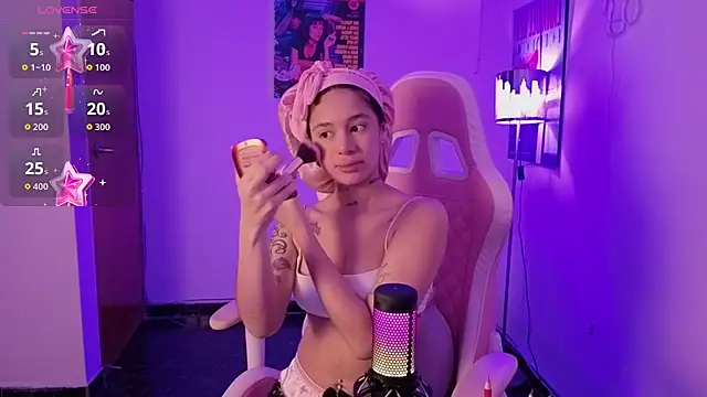 Oliviasims online show from March 29, 9:37 pm