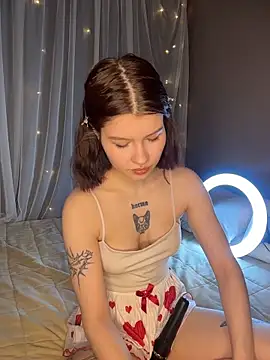 Snapshot of RinaHoward chatting on March 24, 3:17 pm RinaHoward online show from March 24, 3:17 pm