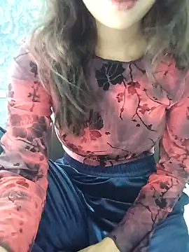 Candyy crushh online show from March 25, 9:04 am