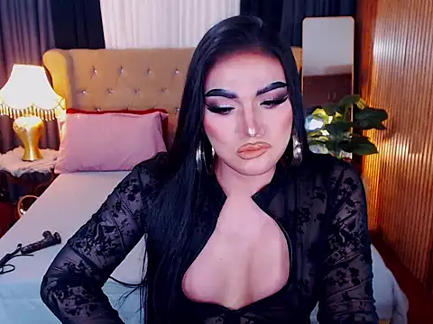 AluraJhenson online show from May 8, 1:44 am