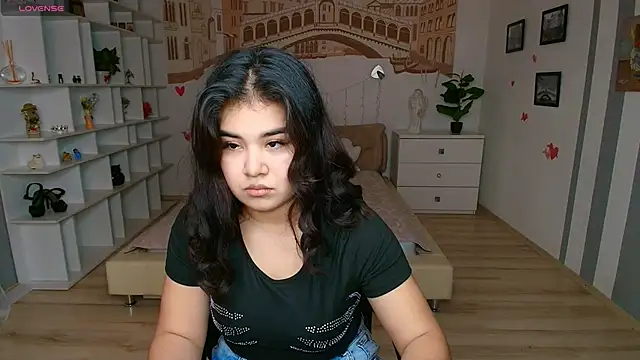 AlicaMayer online show from March 23, 12:31 pm