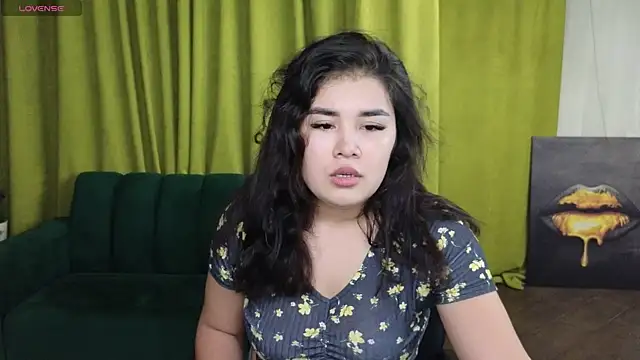 AlicaMayer online show from March 26, 6:46 pm