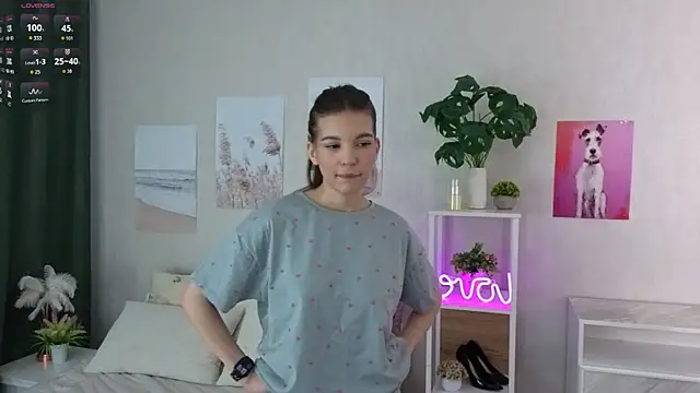 LatashaTarr online show from April 1, 12:44 am