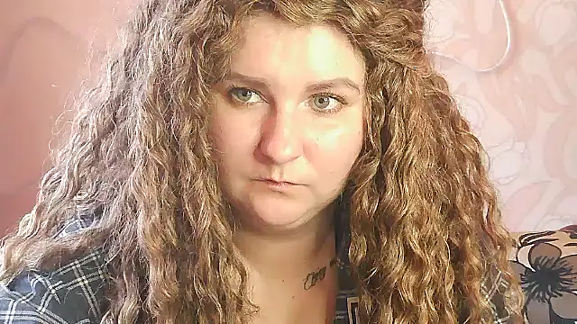 Snapshot of Minisstra chatting on March 19, 12:53 pm Minisstra online show from March 19, 12:53 pm