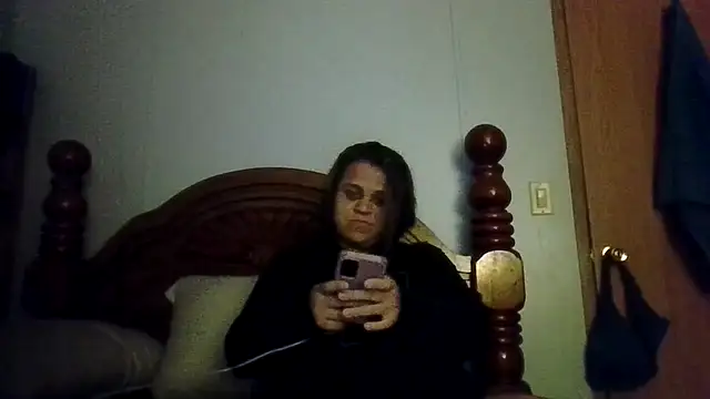 Snapshot of Celestee6969 chatting on March 18, 2:04 am Celestee6969 online show from March 18, 2:04 am