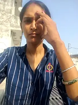 Snapshot of Sonam_y chatting on March 18, 4:48 am Sonam y online show from March 18, 4:48 am