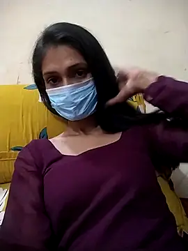 Snapshot of Sonam_y chatting on April 4, 12:13 pm Sonam y online show from April 4, 12:13 pm