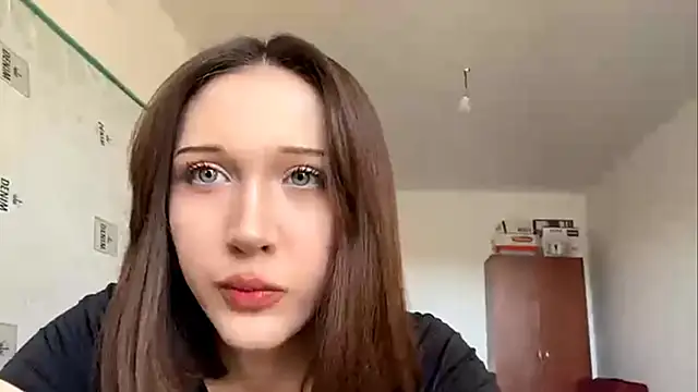 kiravings online show from March 29, 8:14 am