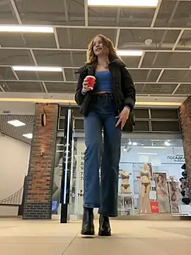 Olivia Jemison online show from March 22, 7:23 am