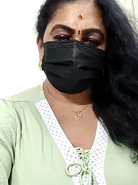 Snapshot of aishu_mallu_tamil chatting on March 28, 8:08 pm aishu mallu tamil online show from March 28, 8:08 pm