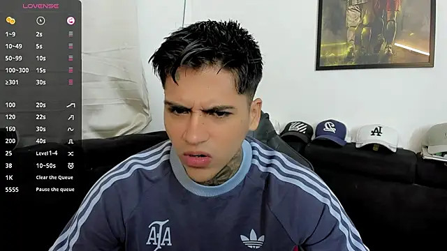 Snapshot of sweetlatinoboy chatting on March 21, 10:53 am sweetlatinoboy online show from March 21, 10:53 am