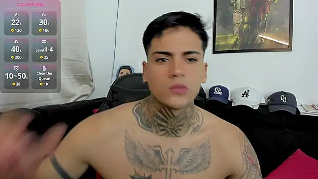 Snapshot of sweetlatinoboy chatting on March 29, 12:16 pm sweetlatinoboy online show from March 29, 12:16 pm