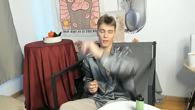 Shadow blink online show from March 26, 12:11 pm