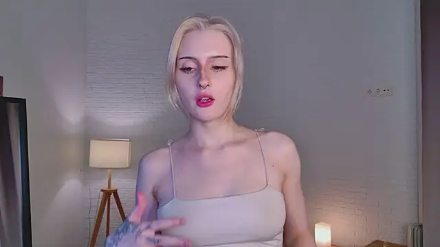 oh  lily online show from May 11, 4:04 pm