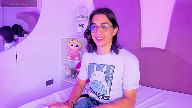 Snapshot of Keita_Moon chatting on March 31, 12:05 pm Keita Moon online show from March 31, 12:05 pm