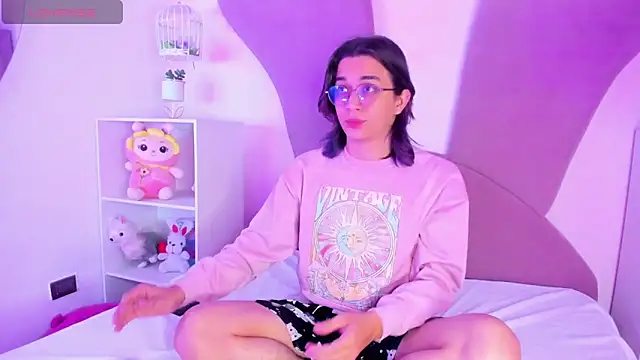 Snapshot of Keita_Moon chatting on April 1, 12:06 pm Keita Moon online show from April 1, 12:06 pm