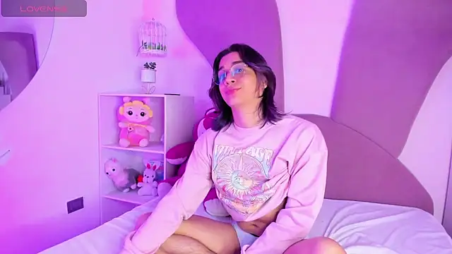 Snapshot of Keita_Moon chatting on April 1, 1:41 pm Keita Moon online show from April 1, 1:41 pm