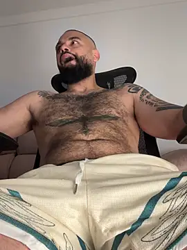 iwillplay online show from May 21, 11:12 pm