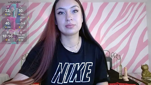 Snapshot of Scarlet_queen4 chatting on March 28, 1:22 pm Scarlet queen4 online show from March 28, 1:22 pm