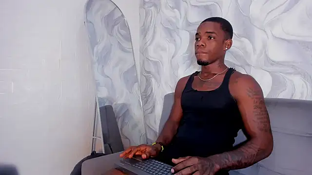 Snapshot of aron_clark chatting on April 5, 1:08 pm aron clark online show from April 5, 1:08 pm