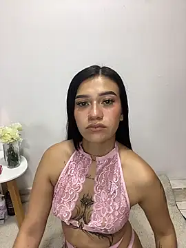 Snapshot of chloe_evans0 chatting on March 18, 4:21 pm chloe evans0 online show from March 18, 4:21 pm