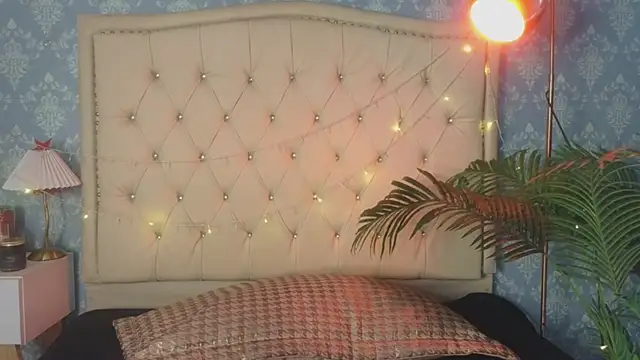 AbbiRousse online show from March 28, 3:44 pm