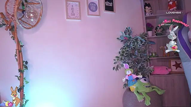 Snapshot of Megan_Starling chatting on April 6, 5:58 pm Megan Starling online show from April 6, 5:58 pm