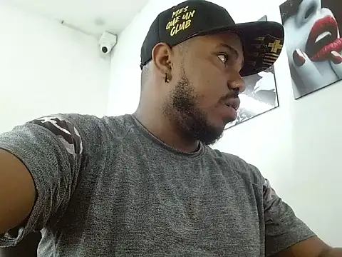 Snapshot of Alessandro_Hamed chatting on March 20, 1:38 pm Alessandro Hamed online show from March 20, 1:38 pm