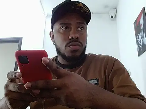 Snapshot of Alessandro_Hamed chatting on March 21, 1:37 pm Alessandro Hamed online show from March 21, 1:37 pm