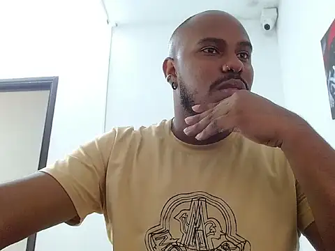 Snapshot of Alessandro_Hamed chatting on March 23, 2:21 pm Alessandro Hamed online show from March 23, 2:21 pm