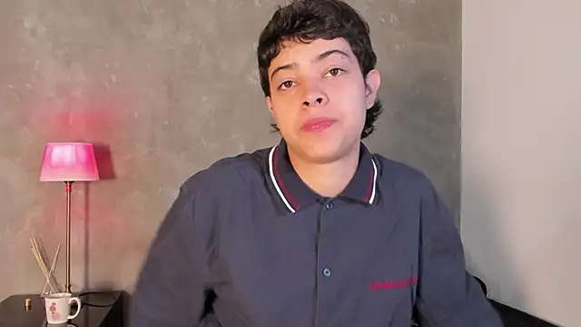 Snapshot of Cris_Sasha chatting on March 23, 11:47 am Cris Sasha online show from March 23, 11:47 am