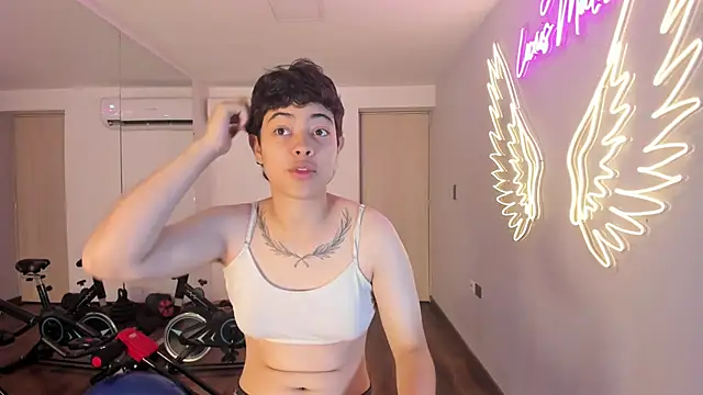 Snapshot of Cris_Sasha chatting on March 28, 11:43 am Cris Sasha online show from March 28, 11:43 am