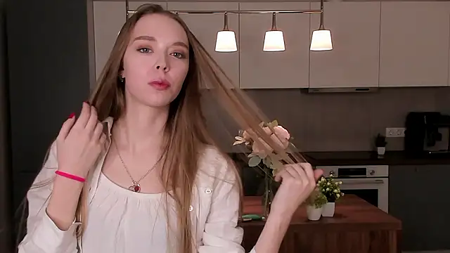 Snapshot of HermaFrain chatting on March 22, 10:13 pm HermaFrain online show from March 22, 10:13 pm