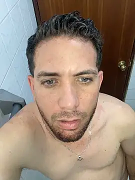 Snapshot of Digitel1 chatting on March 18, 6:55 pm Digitel1 online show from March 18, 6:55 pm