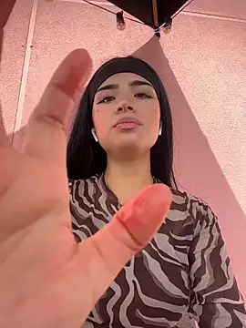 Shalom pink18 online show from May 13, 7:11 pm