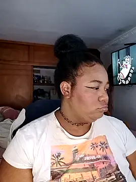 Snapshot of Daddyss_girl1 chatting on March 23, 3:54 am Daddyss girl1 online show from March 23, 3:54 am