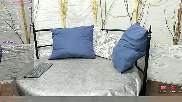 Snapshot of alexis_stonne chatting on March 21, 7:17 pm alexis stonne online show from March 21, 7:17 pm