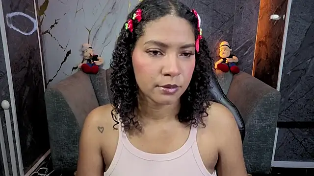 Snapshot of Scarletth_b chatting on March 30, 3:40 am Scarletth b online show from March 30, 3:40 am