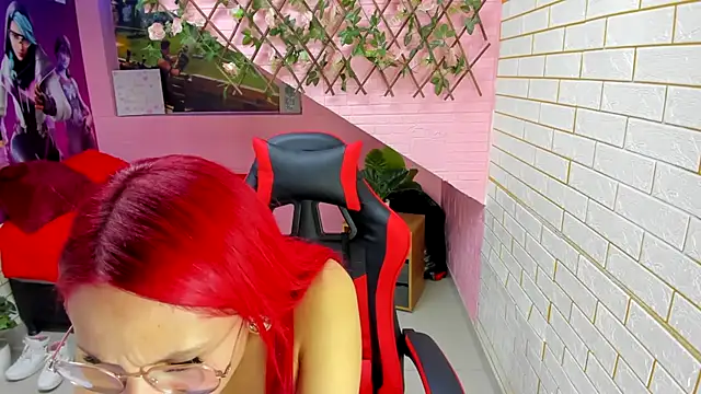 miaparadise303av online show from May 12, 8:50 pm