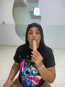 Snapshot of Mia_rouseee chatting on March 27, 10:42 pm Mia rouseee online show from March 27, 10:42 pm