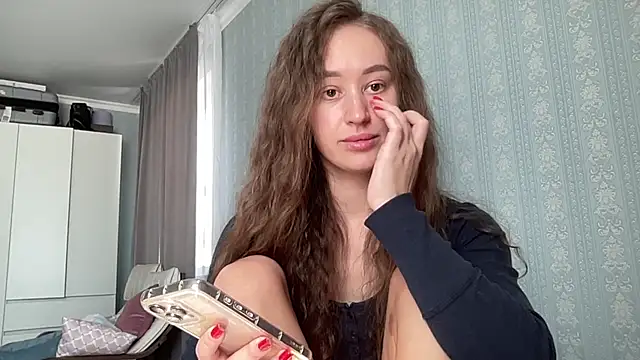 Eisastaar online show from March 31, 11:10 am